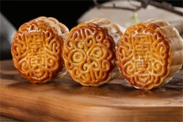 莲香月饼