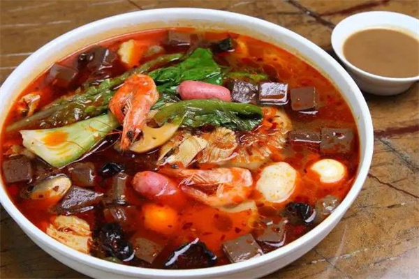 围炉麻辣烫