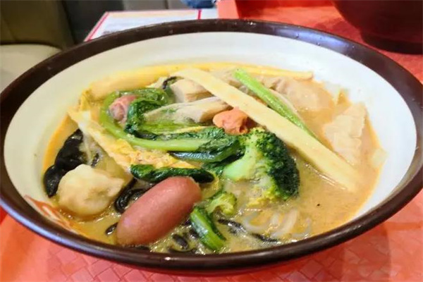 围炉麻辣烫