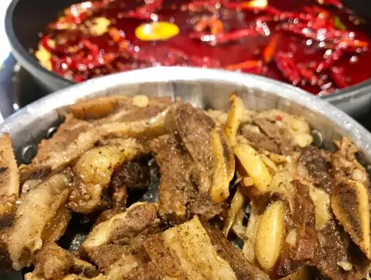 熬中堂牛排老火锅