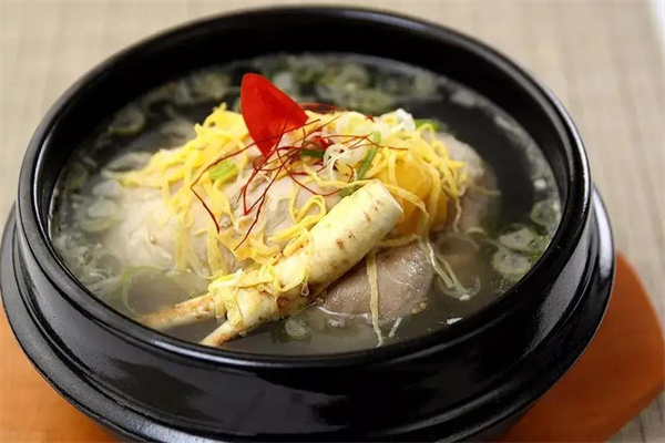 庆谷参鸡汤