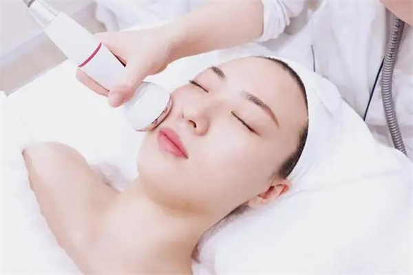 庆熙美学皮肤管理中心