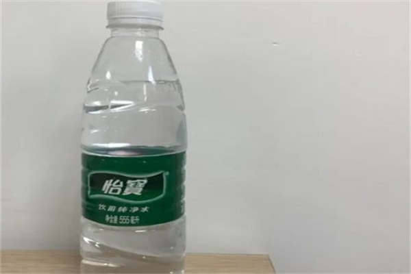 怡宝矿泉水