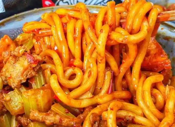 花小小新疆炒米粉