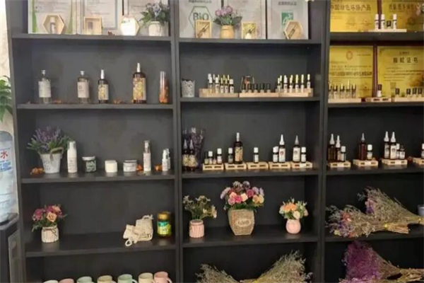 摩芳儿童芳香照护