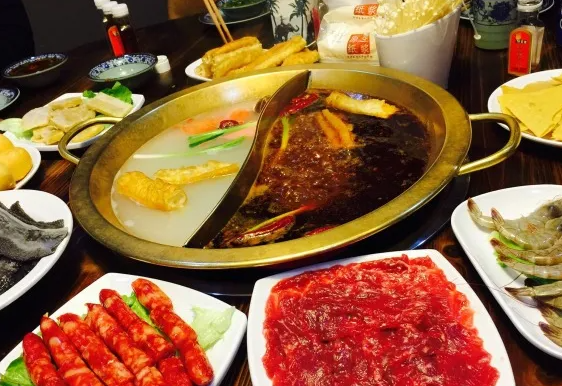 重庆集市老火锅