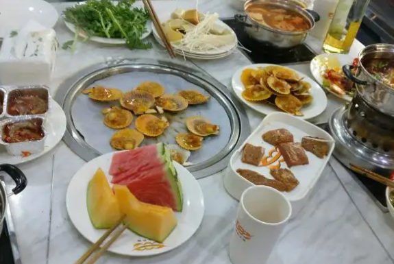 月红仟禧自助涮烤优势是什么？条件是什么