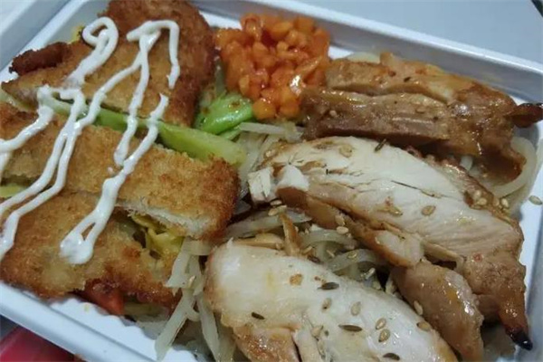 齐品达烤肉饭