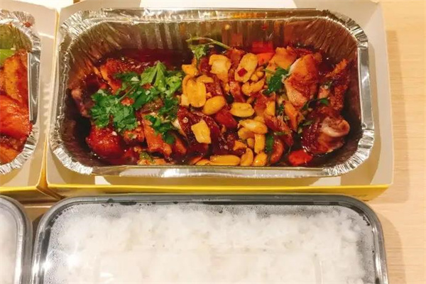 一纸鸡锡纸烧肉饭