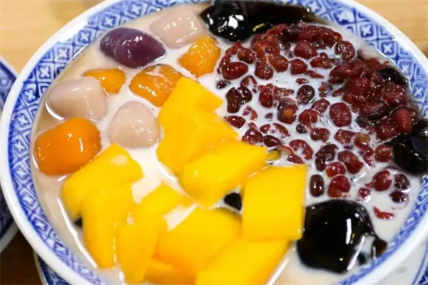 六月雪糖水店