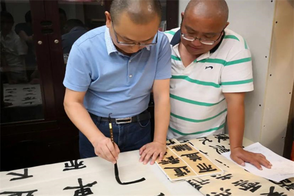 砚田教育