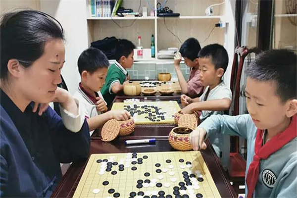 弈秋围棋