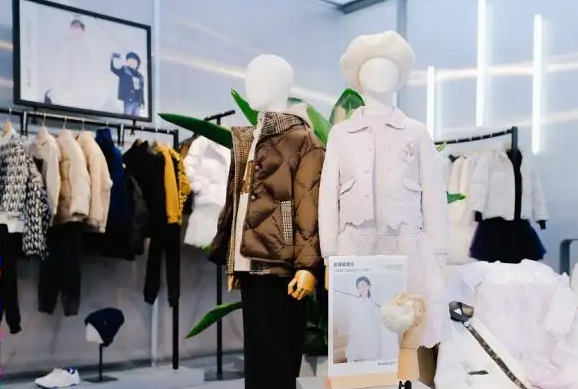 杭州童装10大品牌有哪些？玛卡西童装对生活美和爱的追求