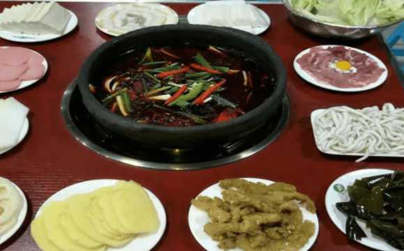 四方圆习水豆腐皮火锅费多少钱？