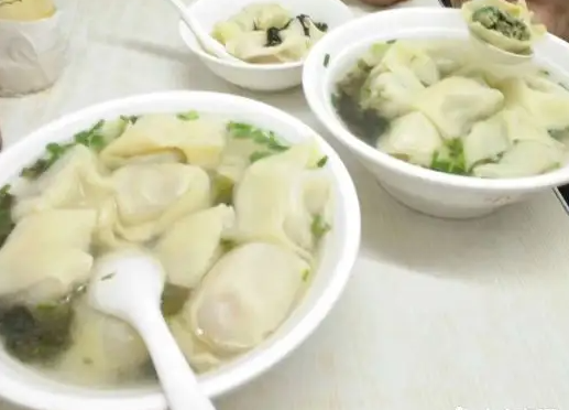 开心一胖馄饨店费多少钱？条件是什么