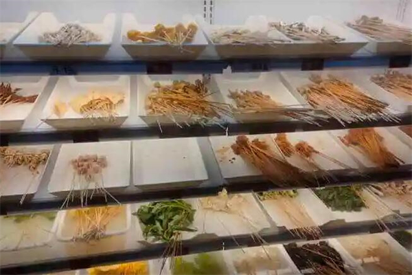 铁哥卤串串产品 门店图片