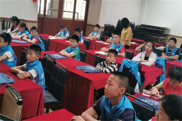 育禾心练字