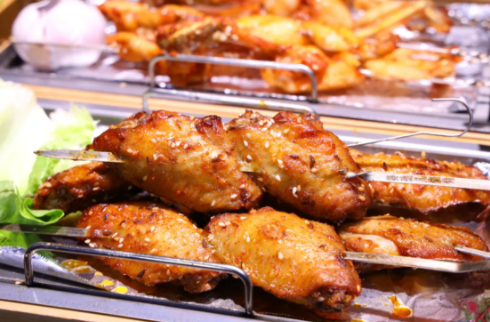 广州烧烤店排行榜有哪些品牌？疯狂烤拉精选新鲜食材