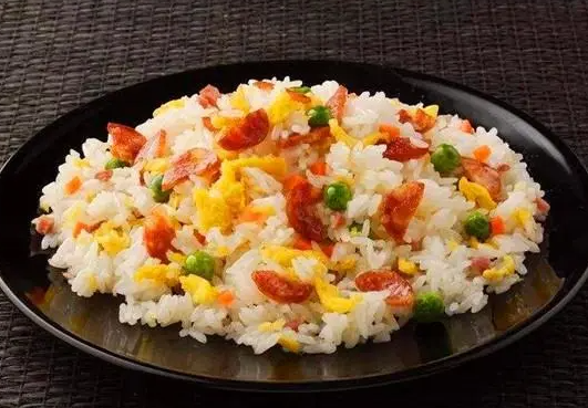 小煌人铁板炒饭费多少钱？条件详情