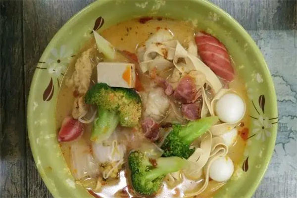 步大叔麻辣烫