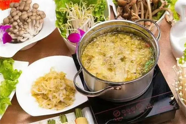 cc旋转小火锅产品 门店图片