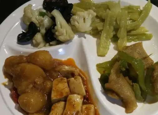 开善心缘素食餐厅多少钱？条件有哪些