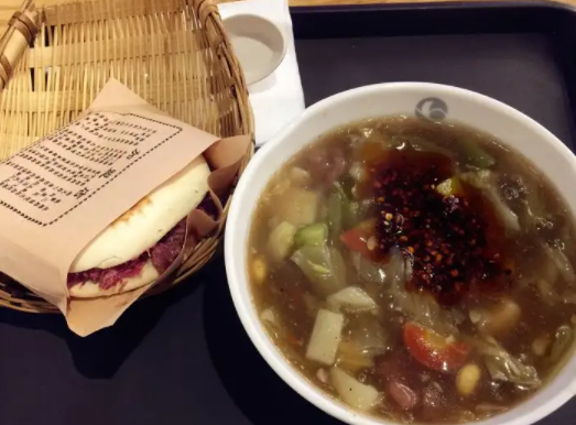 邢老三胡辣汤多少钱？条件是什么