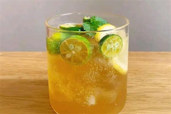 水水奶茶