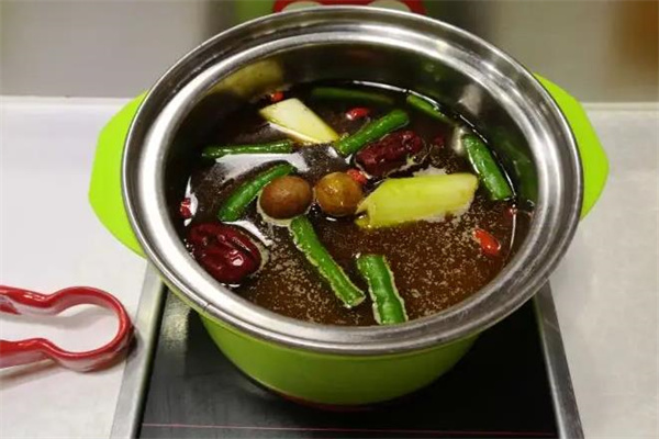刘安现磨豆浆小火锅