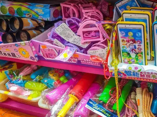 热潮小公主两元店需要多少钱？怎样