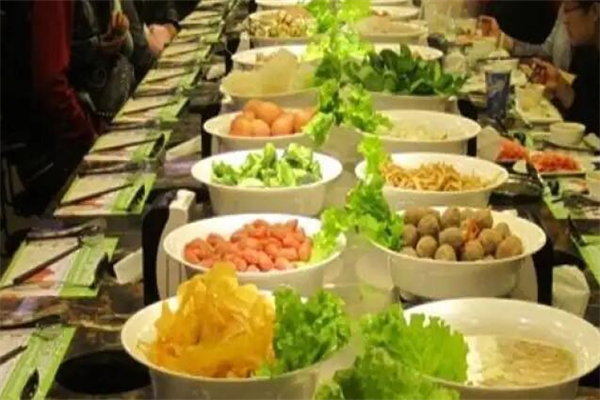 千滋百味旋转小火锅产品 门店图片