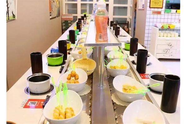 千滋百味旋转小火锅产品 门店图片