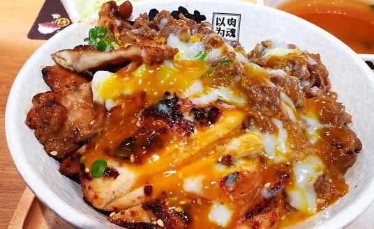 特府神牛烧肉饭