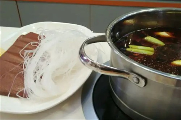 Q8豆捞小火锅