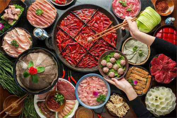 山东旋转小火锅产品 门店图片