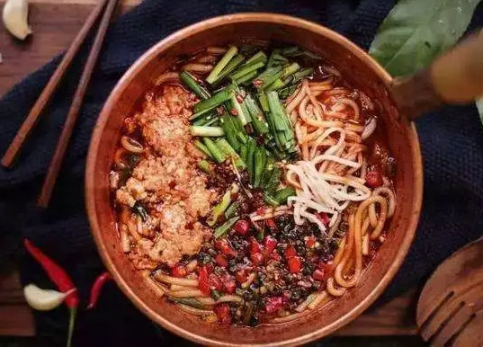 嗨刘米线费多少？前景怎么样