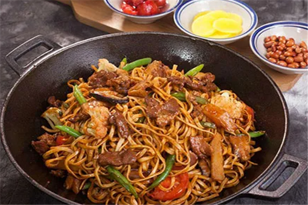 老妈铁锅焖面产品 门店图片
