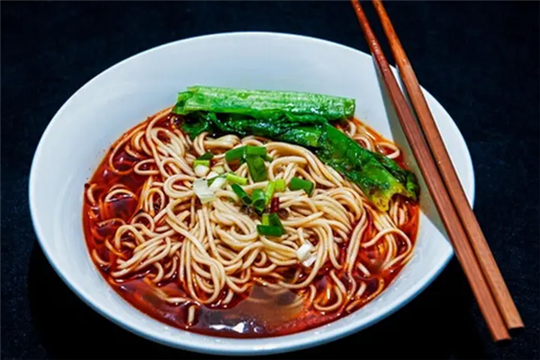 重庆小面店费用多少钱？费用低