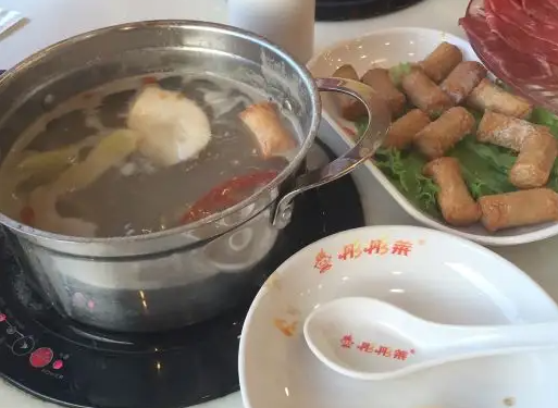 彤彤莱火锅费多少？条件是什么