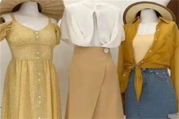 简西女装产品 门店图片