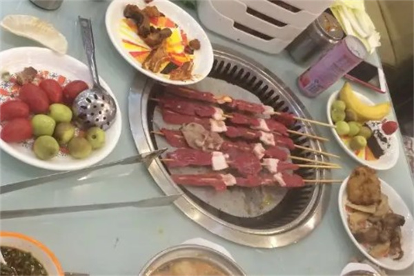 川味旋转小火锅