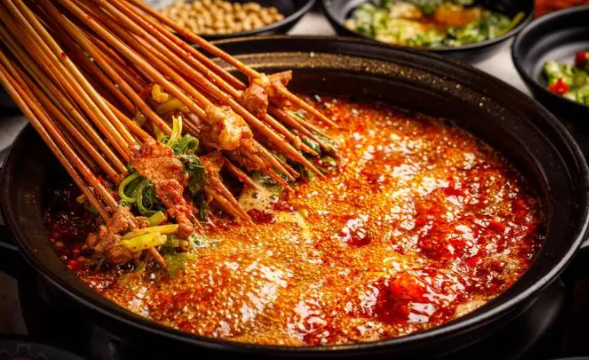 串串香排行榜，签年时光火锅串串香风味浓郁