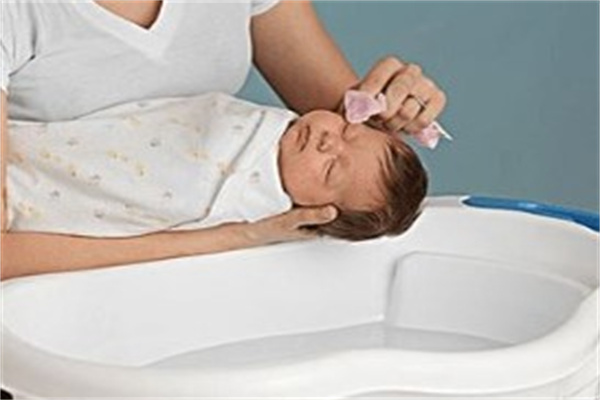 洗芝堂婴幼儿洗澡产品 门店图片