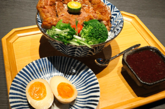 奇迹日式烧肉饭费是多少？优势是什么