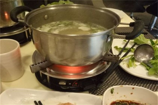 房车自助小火锅