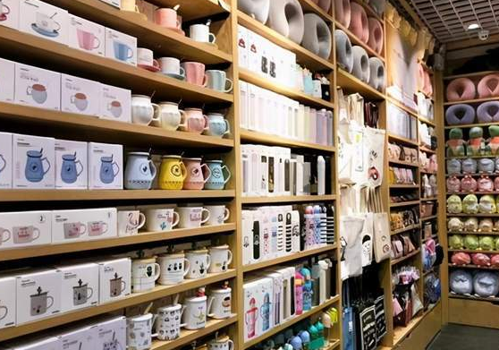 百货连锁店排行榜，优尚诚品快时尚百货产品丰富多样