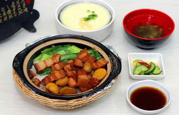 功夫煲仔饭如何？费用