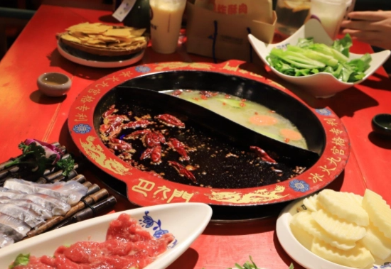 巴九门火锅品牌费是多少？费用详情分析