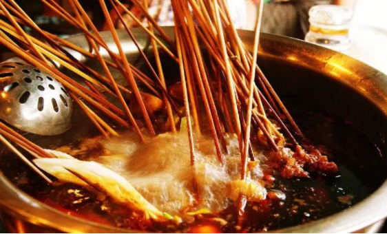 串串香品牌排行是什么？屋头串串香俘获消费者芳心