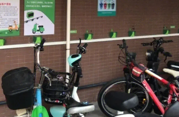 电动车充电桩需要多少钱？特斯拉充电桩费并不高